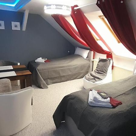Best-Preis -Vip Lounge- Mit Netflix, Self-Check-In, Ebike Ladestation, Fahrradraum, Wlan Und Netflix - Direkt Am Elberadweg Im Herzen Von ויטנברג מראה חיצוני תמונה