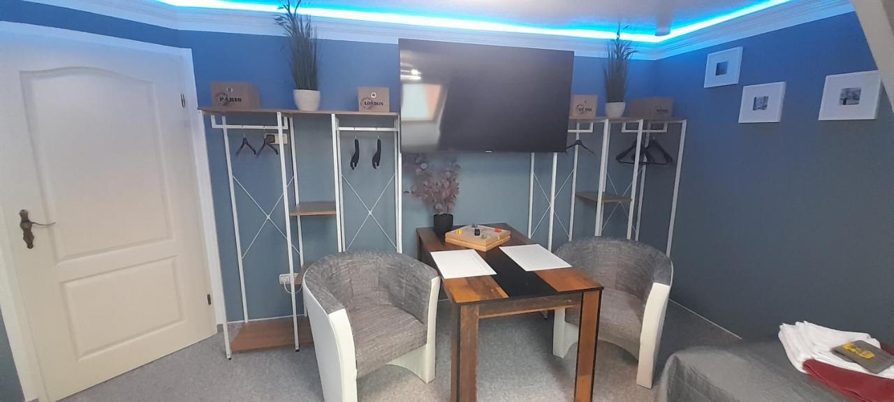 Best-Preis -Vip Lounge- Mit Netflix, Self-Check-In, Ebike Ladestation, Fahrradraum, Wlan Und Netflix - Direkt Am Elberadweg Im Herzen Von ויטנברג מראה חיצוני תמונה