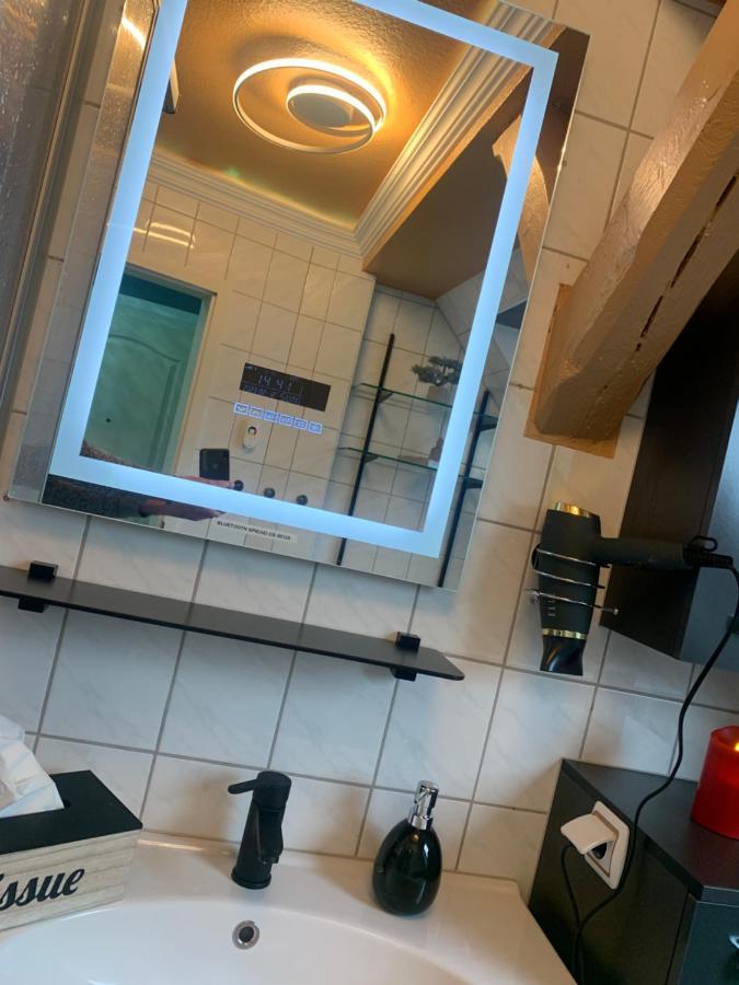 Best-Preis -Vip Lounge- Mit Netflix, Self-Check-In, Ebike Ladestation, Fahrradraum, Wlan Und Netflix - Direkt Am Elberadweg Im Herzen Von ויטנברג מראה חיצוני תמונה